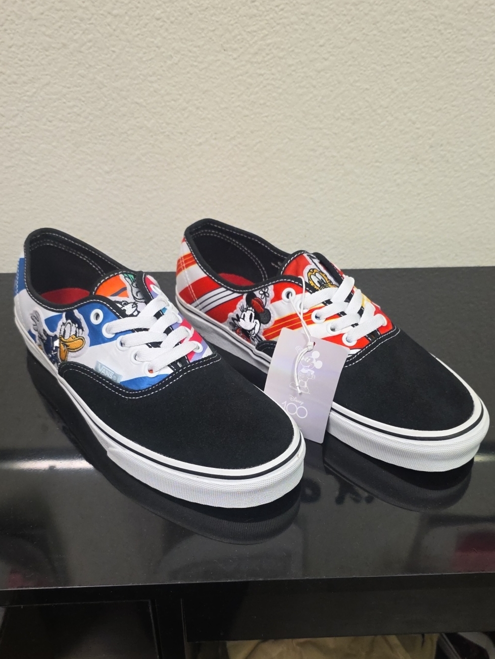 Vans x Disney 100 Authentic OG Family Men’s 9 Women’s 10.5 New